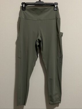 Lululemon Fast and Free High-Rise Legging 25” 7 Pockets- Size 12- Color(Olive)